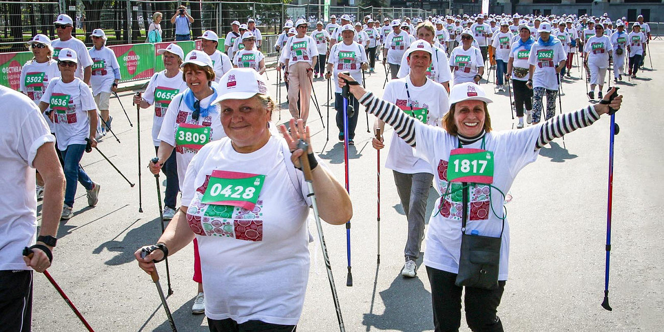 Более трех тысяч участников «Московского долголетия» выйдут на массовый заход по скандинавской ходьбе