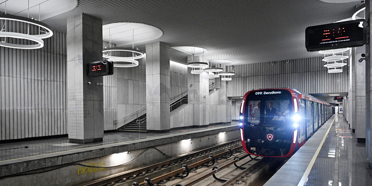 При отделке станций БКЛ использовали уникальные для метростроения материалы