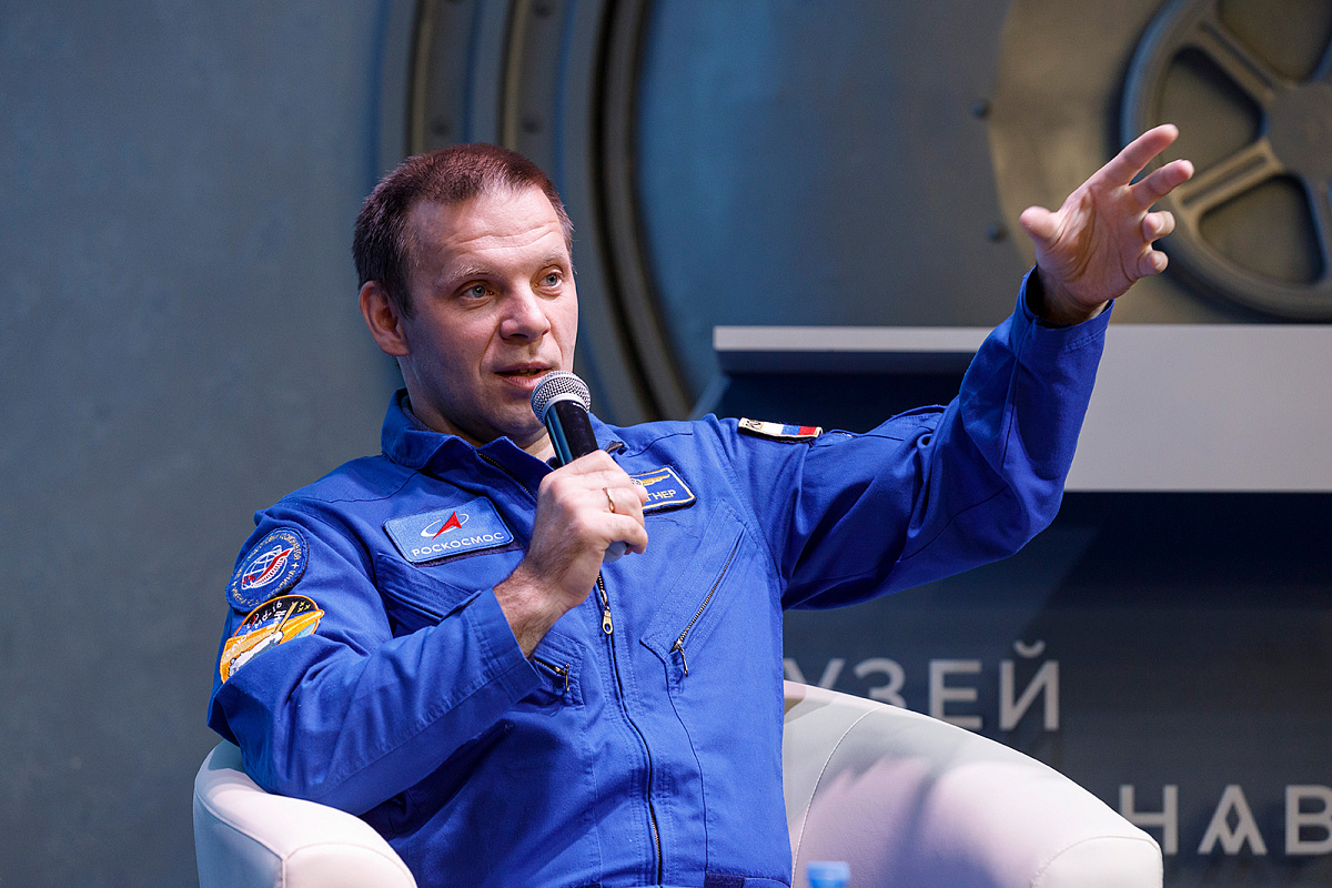 Московские школьники пообщались с летчиком-космонавтом Иваном Вагнером