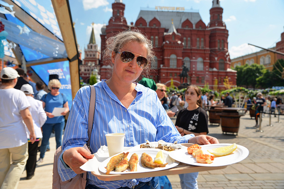 Полмиллиона блюд приобрели москвичи и туристы в рамках «Рыбной недели»